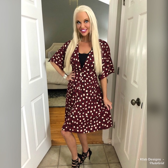 ❤️LAST 2! Beautiful Ruffle Sleeve Wine Dress! - Picture 2 of 4